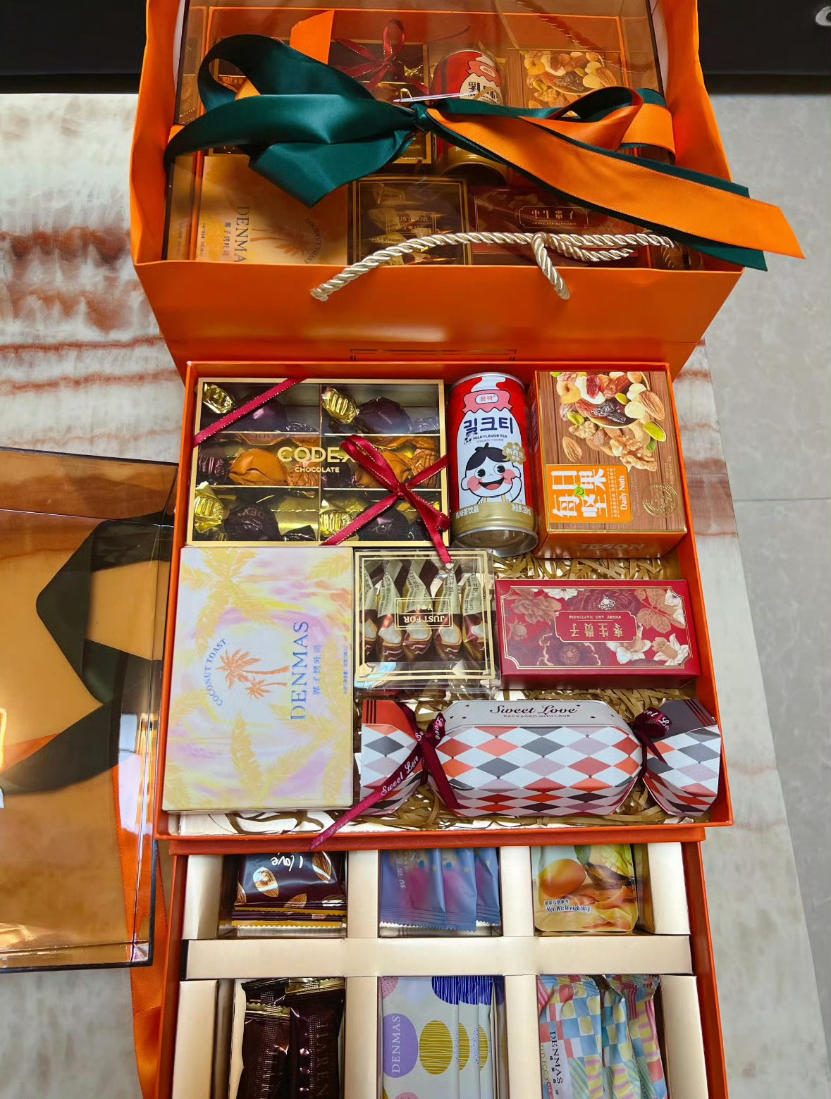 被浙江人的结婚喜糖震惊到了浙江人的喜糖的确是有点份量的！下周我要去参加一个温州姐