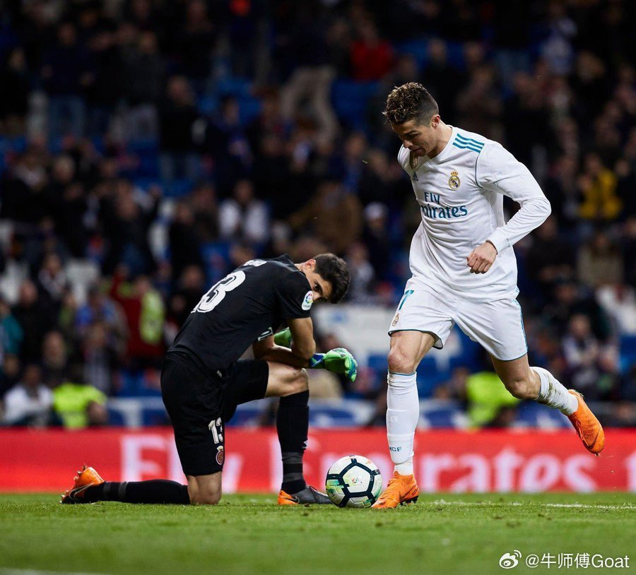 C罗 只需回答对错“你遇到过的最难缠的对手是谁？C 罗？”亚辛·布努：“对✅” 