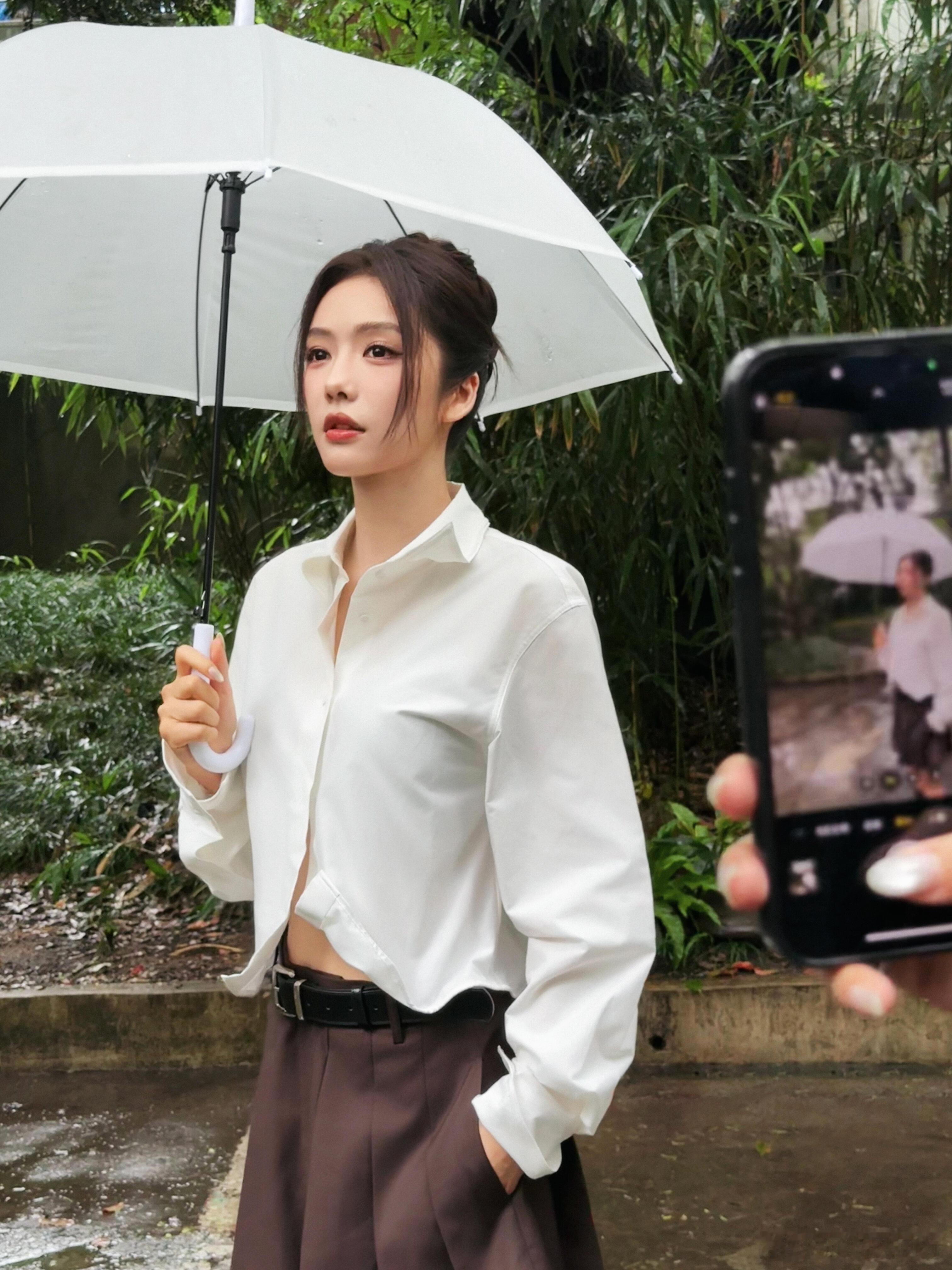 蔡文静营业🈶 ​​​