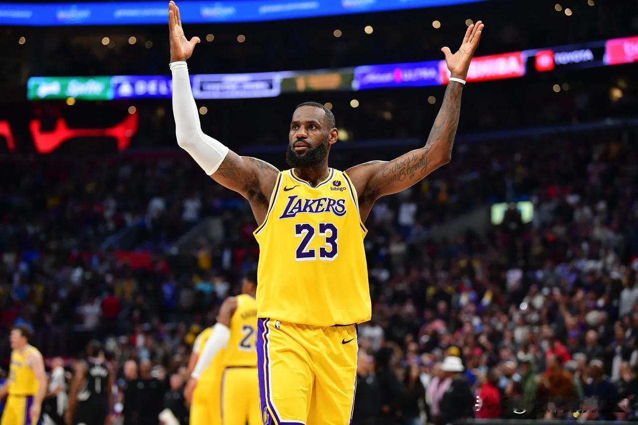 现在要获得第八名湖人队需要：

- 赢得最后两场比赛 

其中 2 个：

-勇