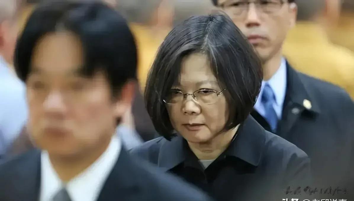 今年收复台湾会是大概率事件吗？如果美国的债务危机不能撑过去，俄乌战争不能结束，美