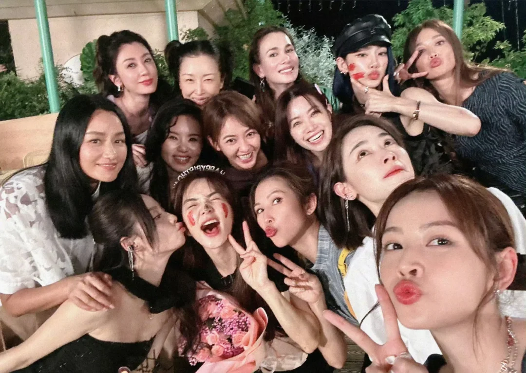 花少同心季讨论团 花儿与少年 跟着姐姐去乘风