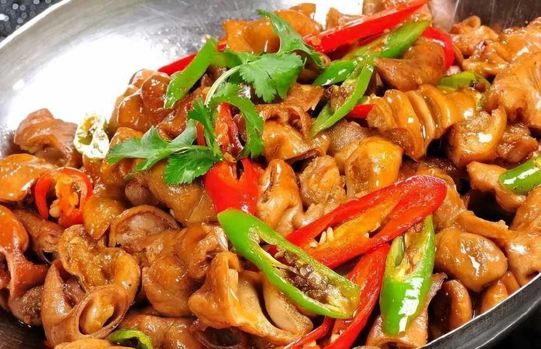 肥肠再次成为关注对象！研究发现：常吃肥肠，身体会收获3大好处
 
谁懂啊！以前被