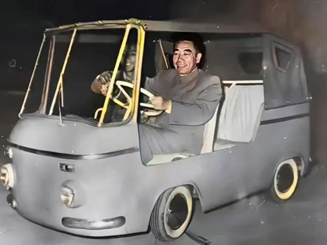 说出来你可能不信，现在满街跑的新能源微型车，其实在65年前就有了“初代版”。那是