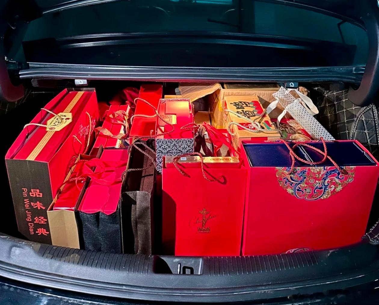 满满当当的年货黄金黄金金价