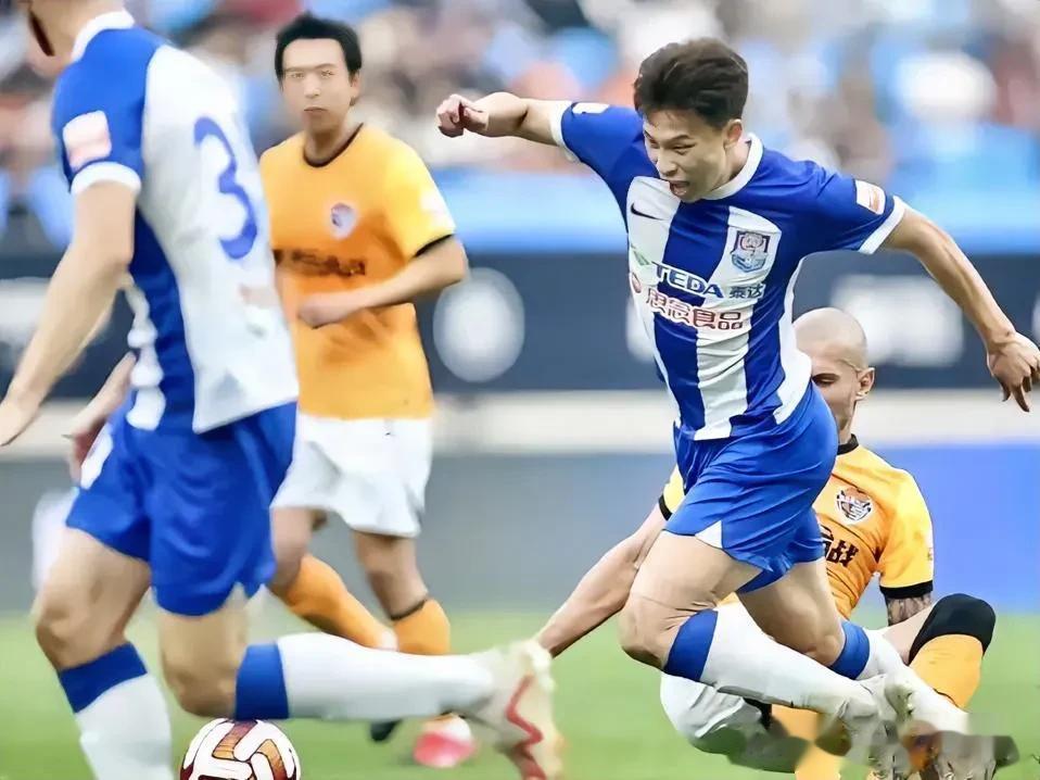 中超联赛10月29日赛程、直播预告:
第二十九轮
⌚15:30
上海海港(59分