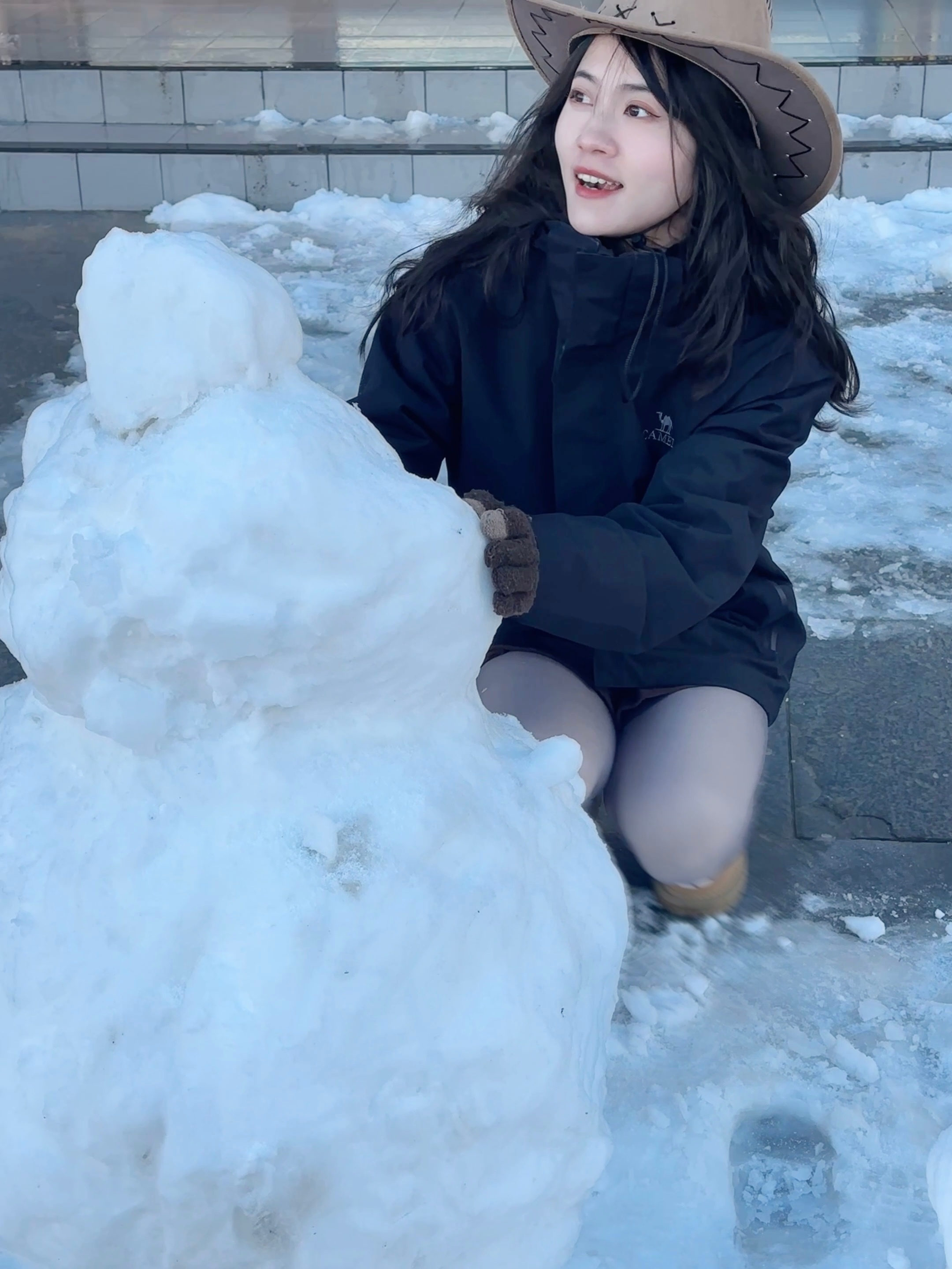 不知道是不是因为天气太冷了把我的毛孔冻住了 这几天的妆容格外服帖啊哈哈哈 ​​​