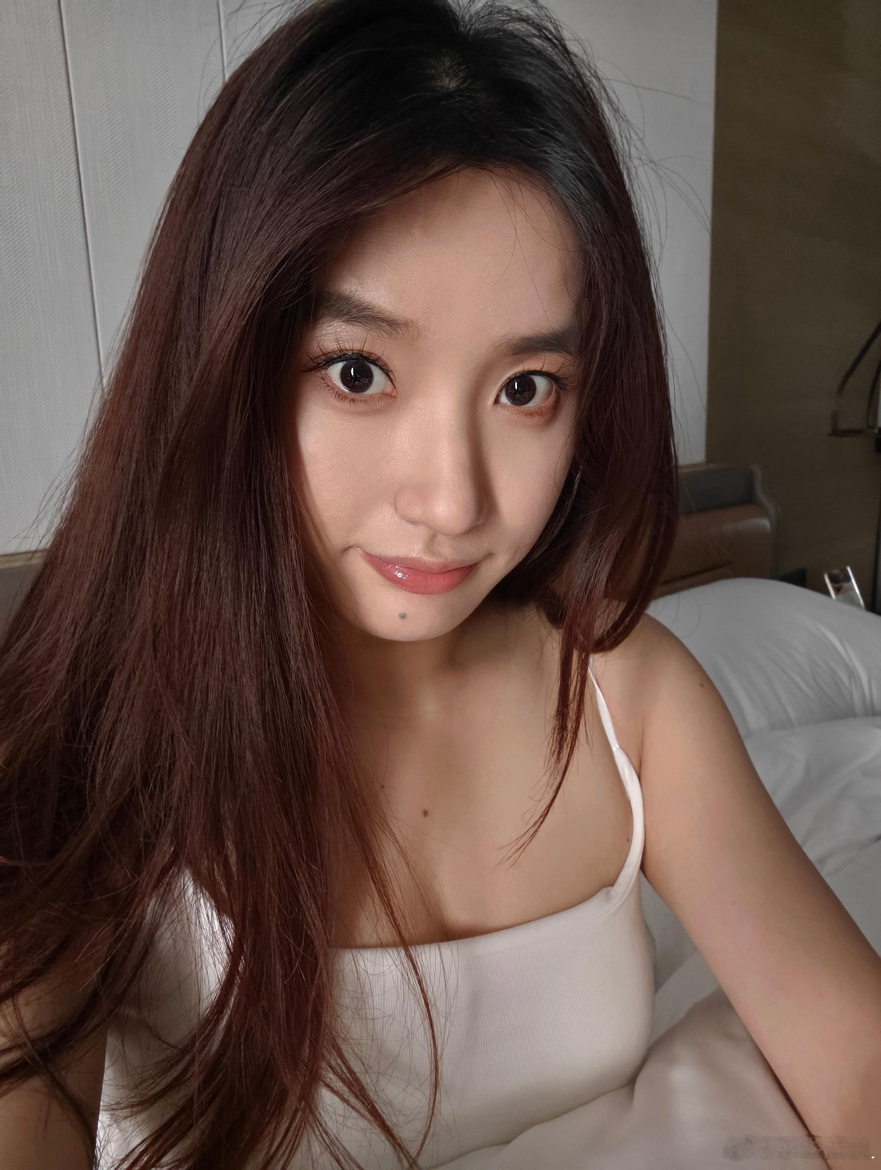 今天又要去保定了。准备收拾行李。北京和保定冷不冷呀？带什么衣服去？ ​​​