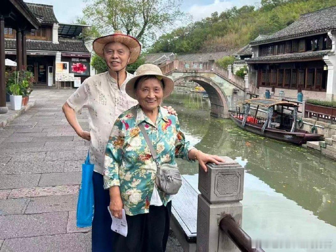 宁波88岁老人应义植（有34年军旅生涯），为纠正家乡蜜岩村应氏历史文化口传偏差，