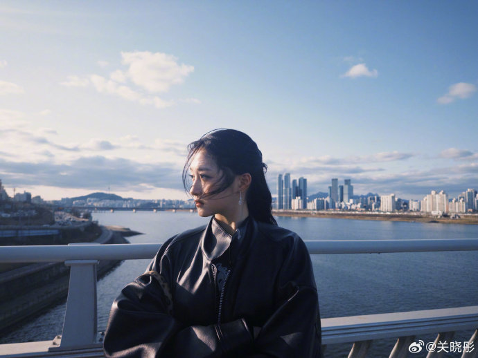 关晓彤冒泡九宫格关晓彤帽泡九宫格 关晓彤帽泡九宫格 