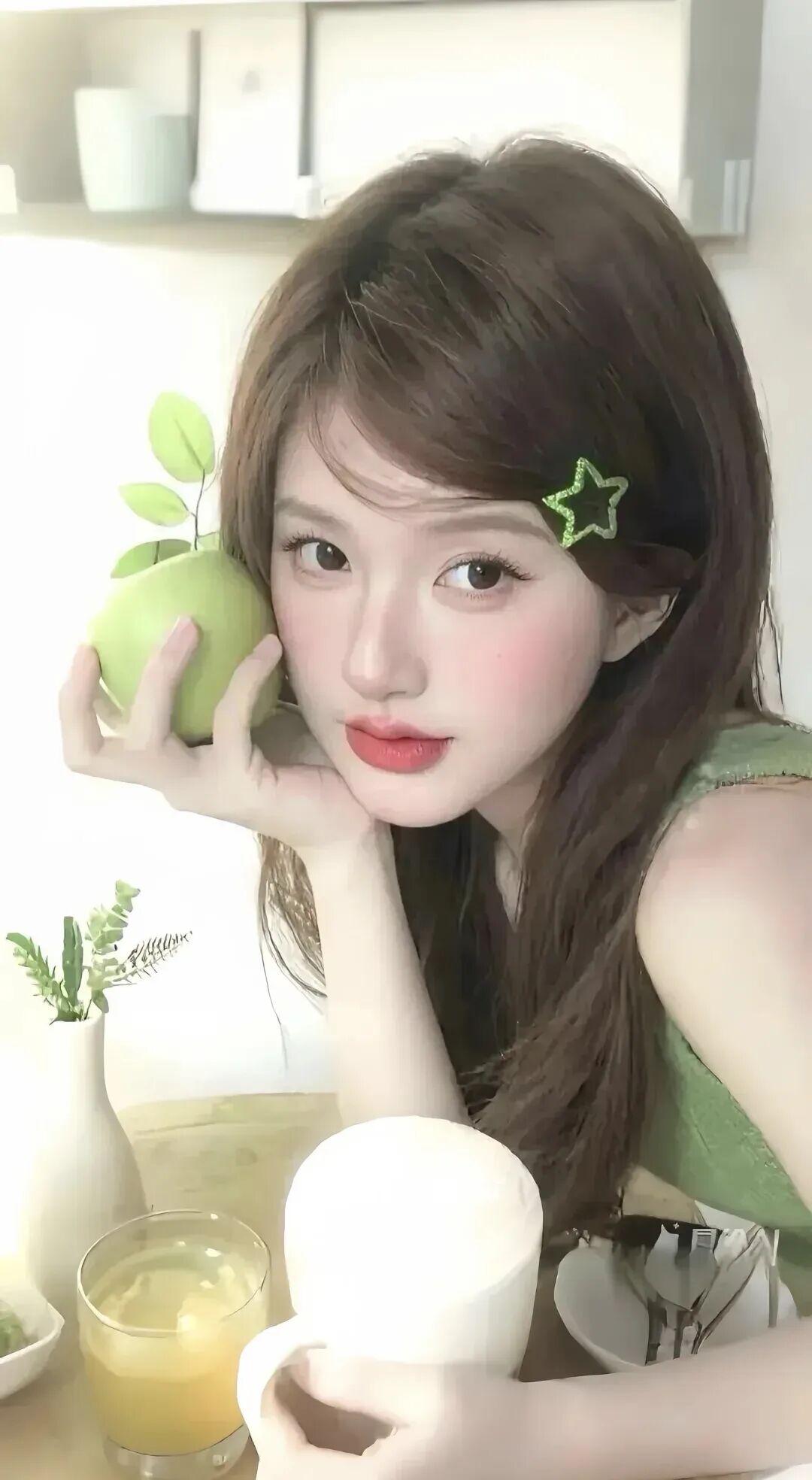 赵露思｜做自己的光不需要太亮