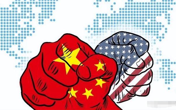 香港中评社发文写道：“中国在处理中美关系问题上应当改变策略。在关键问题上，坚持立