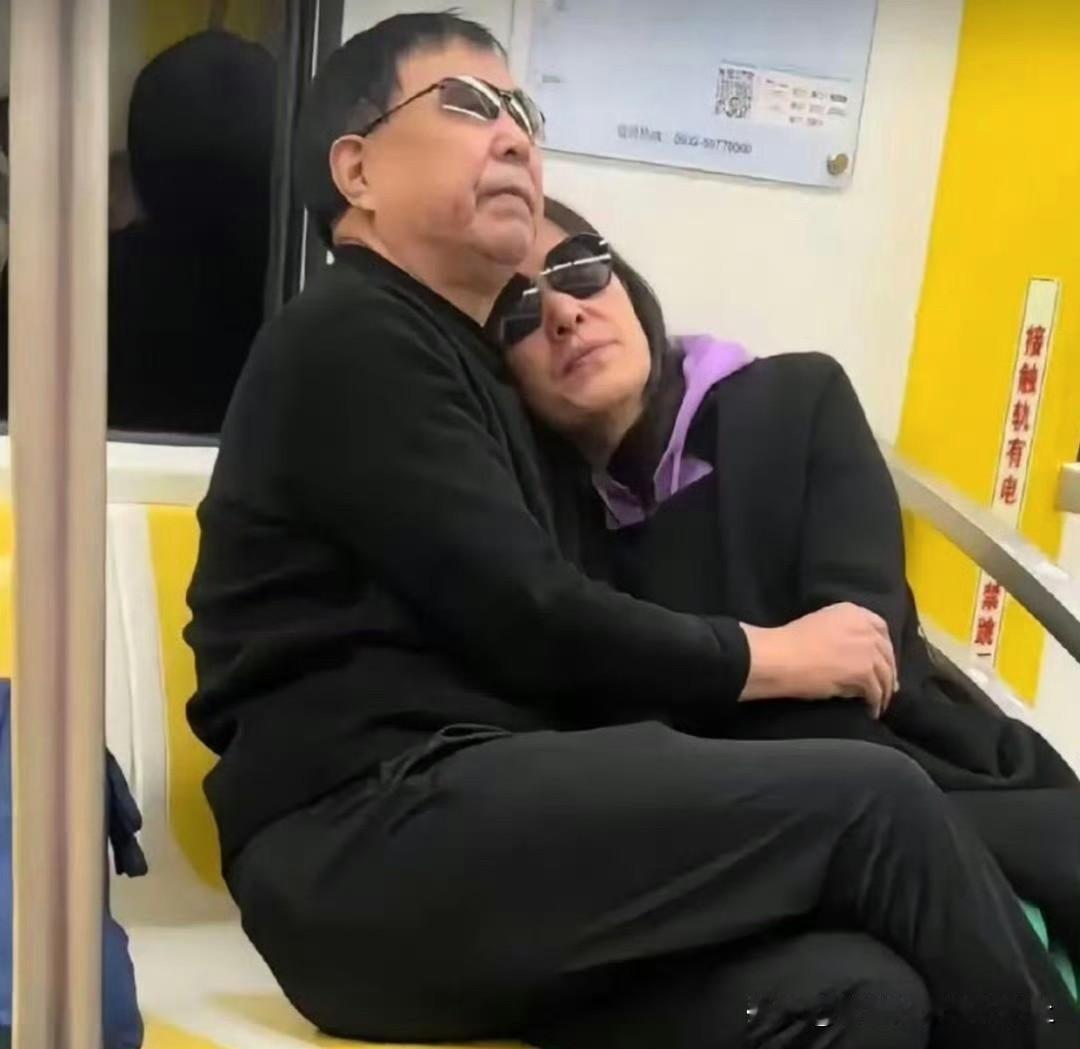 刚在地‍‍﻿铁上亲眼撞见，‏‎真‎﻿的⁠⁠⁠是尴﻿尬到脚⁠﻿﻿趾‍抠⁠‍地⁠。⁠
