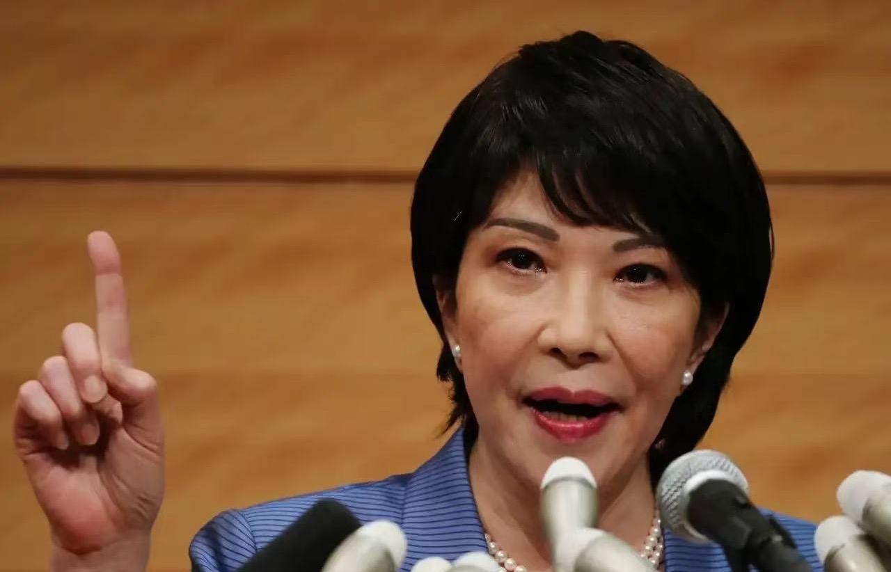 中国的预判简直神了：高市早苗就是秋后的蚂蚱，蹦跶不了几天！几天前还在叫嚣“核武装