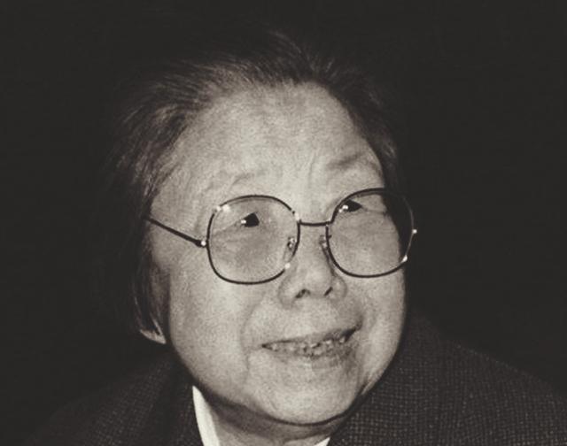 邓颖超去世后，秘书赵炜提出4个要求，中央回应：人民不会同意

1992年7月11