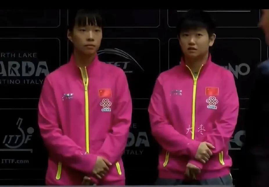 从世青赛到赛场重逢，莎瑶的乒乓情谊
 
翻到2017年世青赛的旧片段，孙颖莎和石