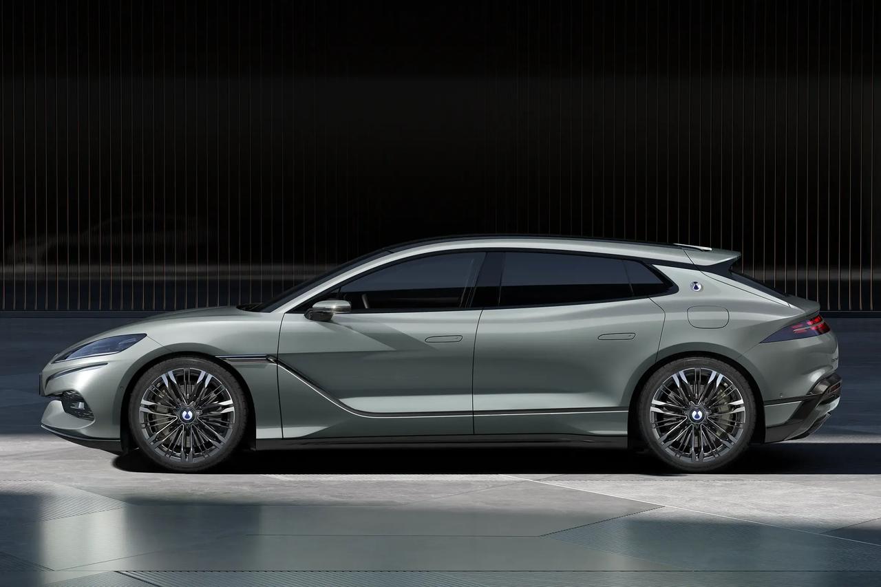 买新能源车时记住：越是没有家充，越应该买纯电！

相信很多没有家充条件的朋友，买