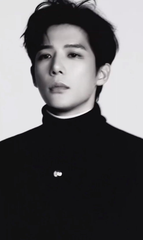 王安宇顶奢待遇 王安宇极简风王安宇顶奢待遇，王安宇极简风，CELINE顶奢首位国