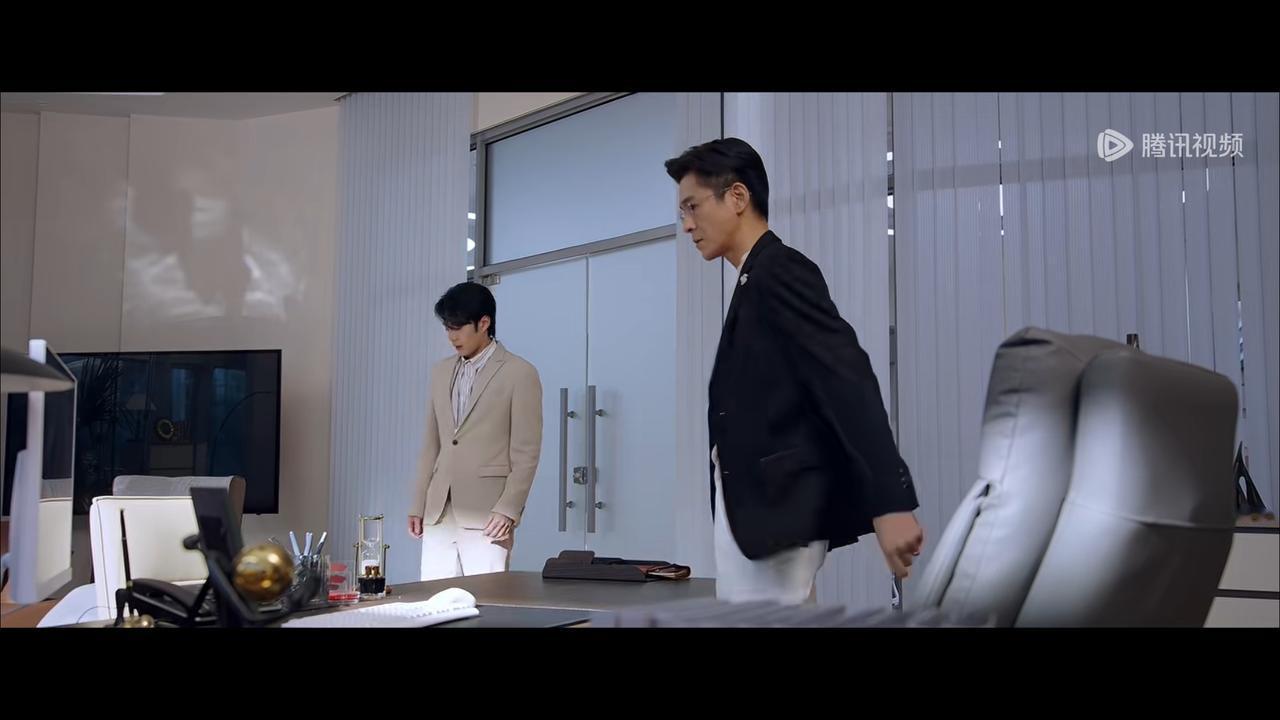 美人余嘉立的张涛绝对会反水的，人家尽心尽力地帮狄立人办事情，是因为感激人家把他招