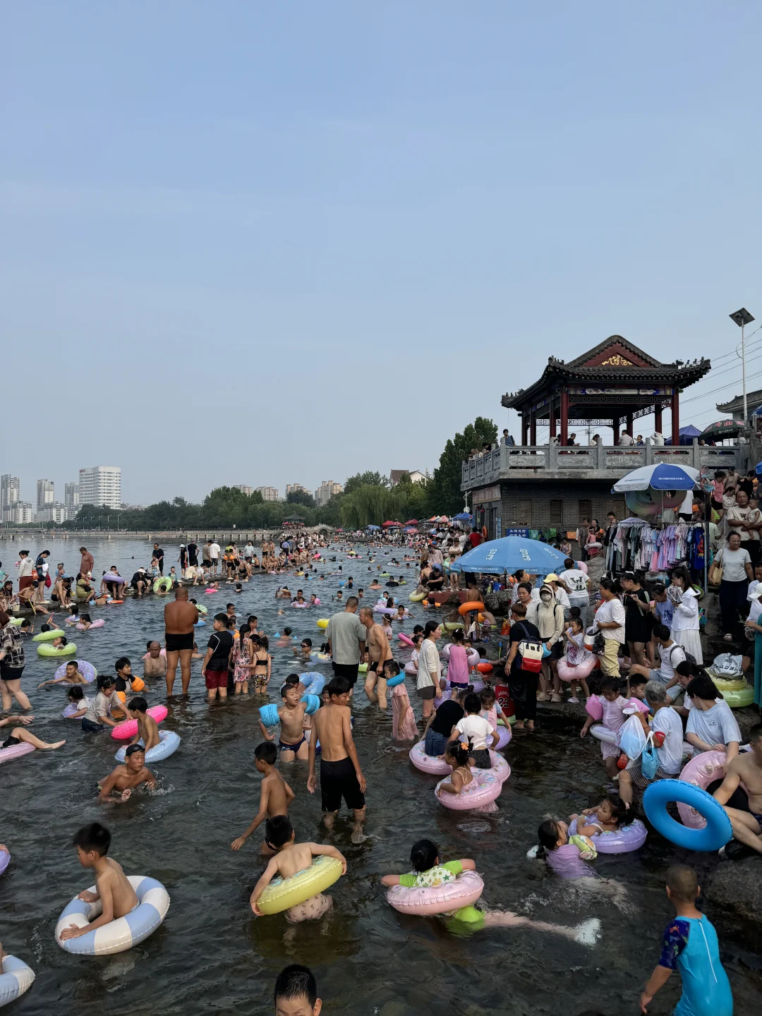 市区里能有这样玩水的地方，太幸福了吧！