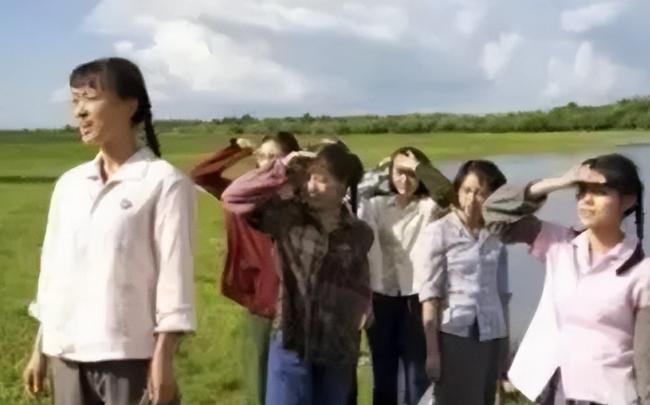 1969年，一位男知青对交往4年的女友说：“今晚过后，再也不见。”40年后，他回