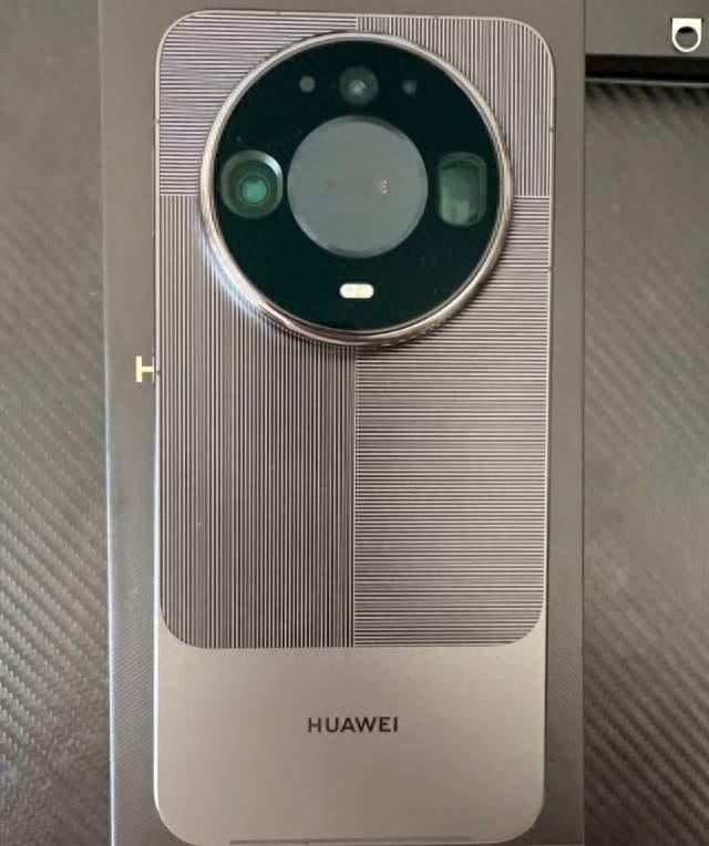 华为Mate 90 Pro Max用了4天，两个缺点还是要提醒一下