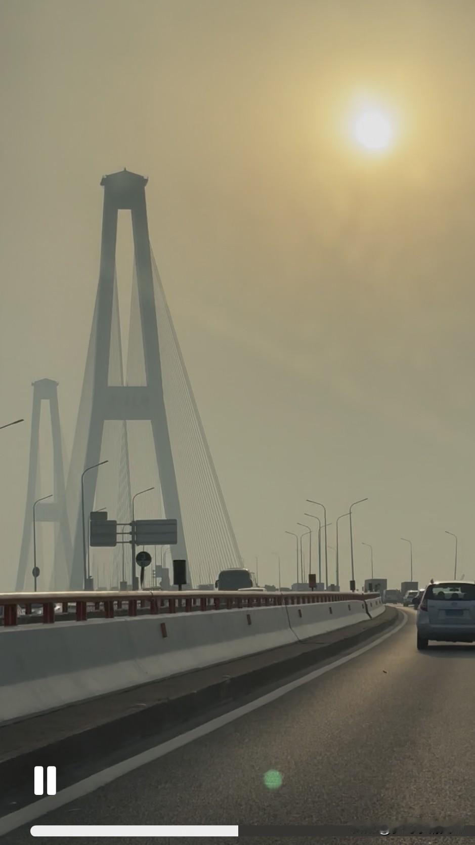 同样的路程只因为时间和方向的不同，六点虹桥出发浦东45分钟，七点浦东出发虹桥90