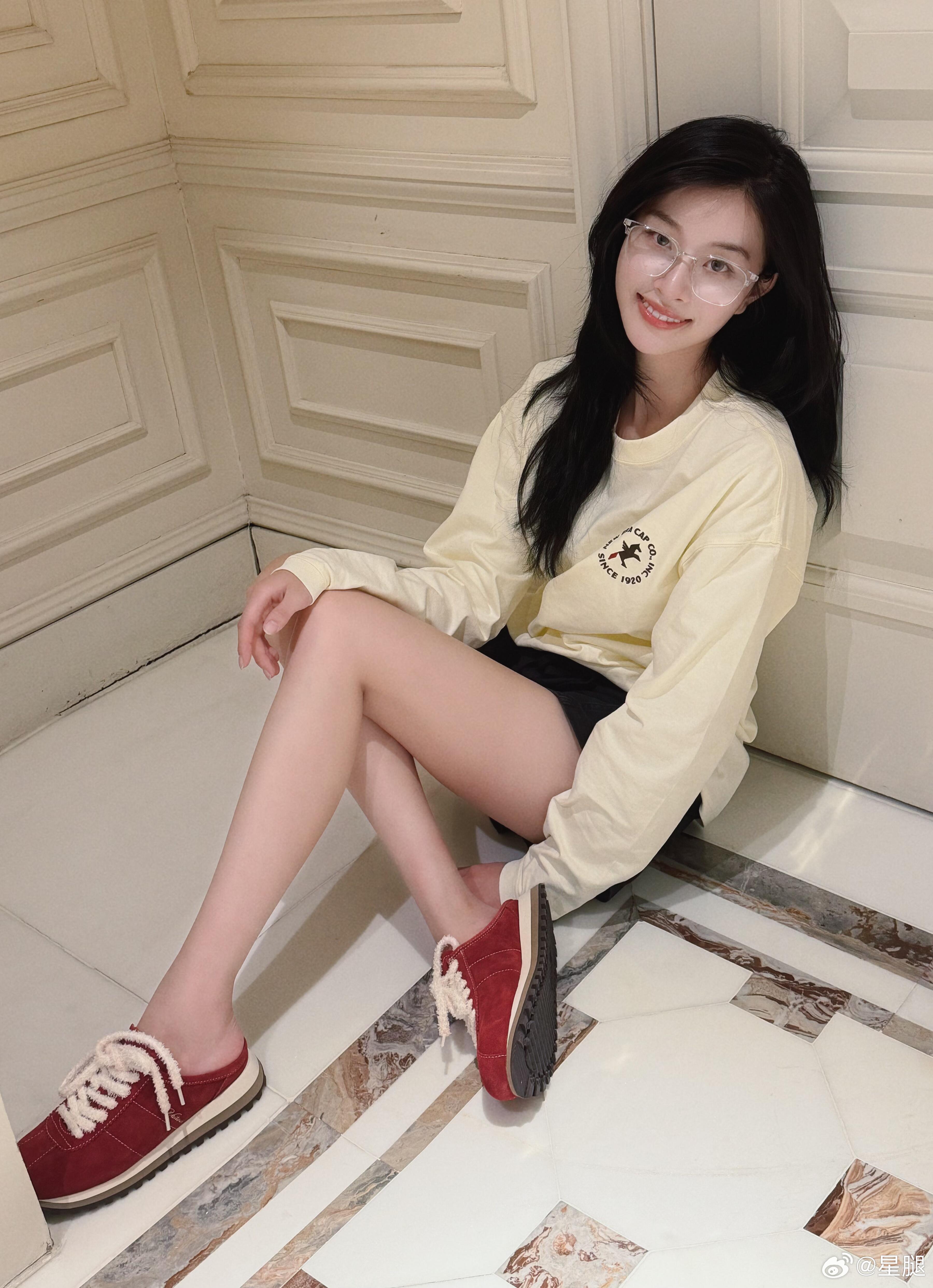 钟雯冠 💛 剧组日常 