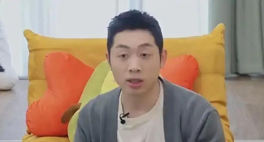 国乒最怕的，不是对手太强，而是自己人太强。
 
许昕亲口承认，他和马龙搭档双打，