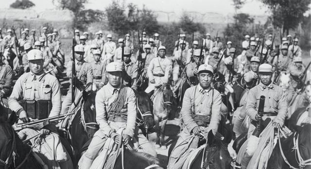 1942年4月，日军骑兵中队500骑兵对战129师骑兵团300骑兵，日军骑兵中队