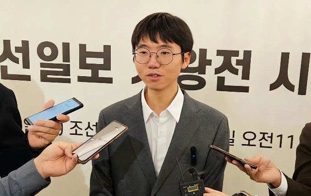 柯洁称规则中未写放提子时间 太可怕了，规则不严谨，主办方吹毛求疵，这不就是故意找