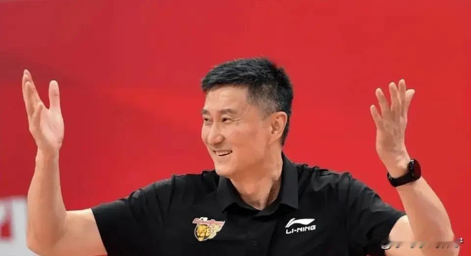 广东队是怎样从深圳、广州等三支球队组建成最强的全运会金牌阵容的，辽宁队就要照猫画