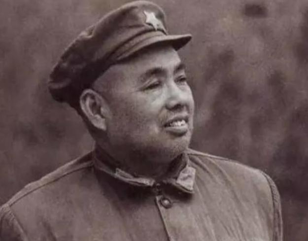 1937年，两个虚弱不堪的红军来到了甘肃镇原县，张口就要见刘伯承，谁知刘伯承刚出