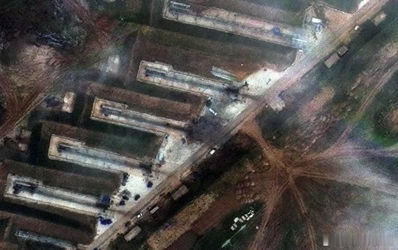 8月30日，乌军打击了奥廖尔的“Tsymbulova”无人机基地。打击结果，喷气
