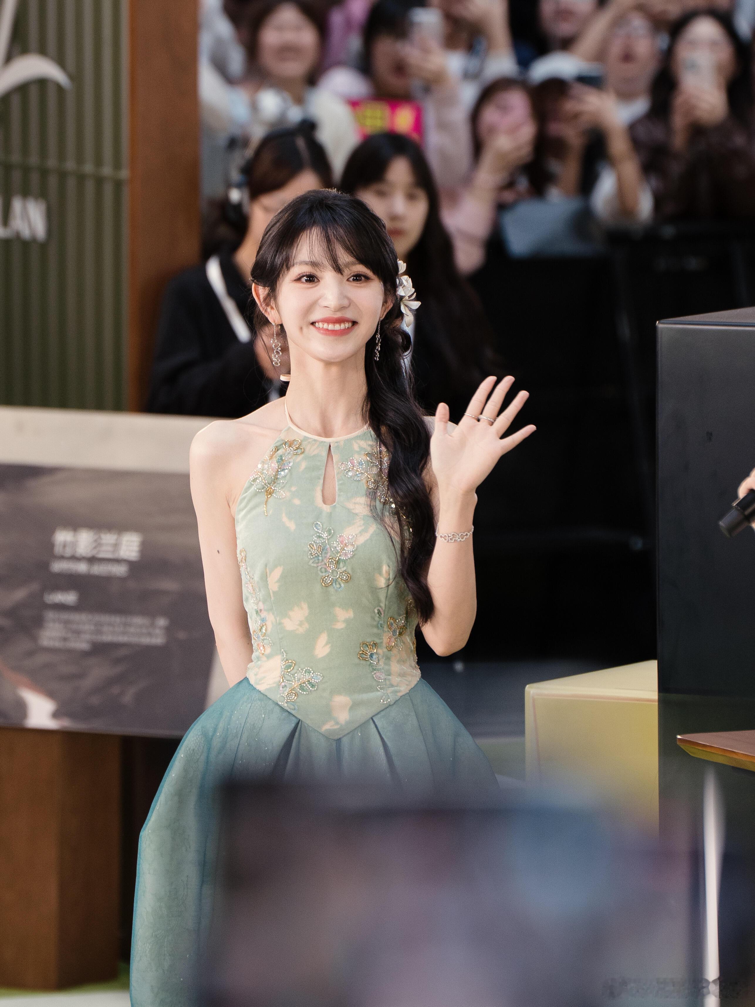 在天街拍到小田啦！ 