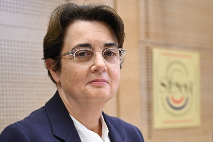 【#卢浮宫博物馆馆长辞职#】据欧洲新闻社2月24日报道，巴黎卢浮宫博物馆馆长洛朗