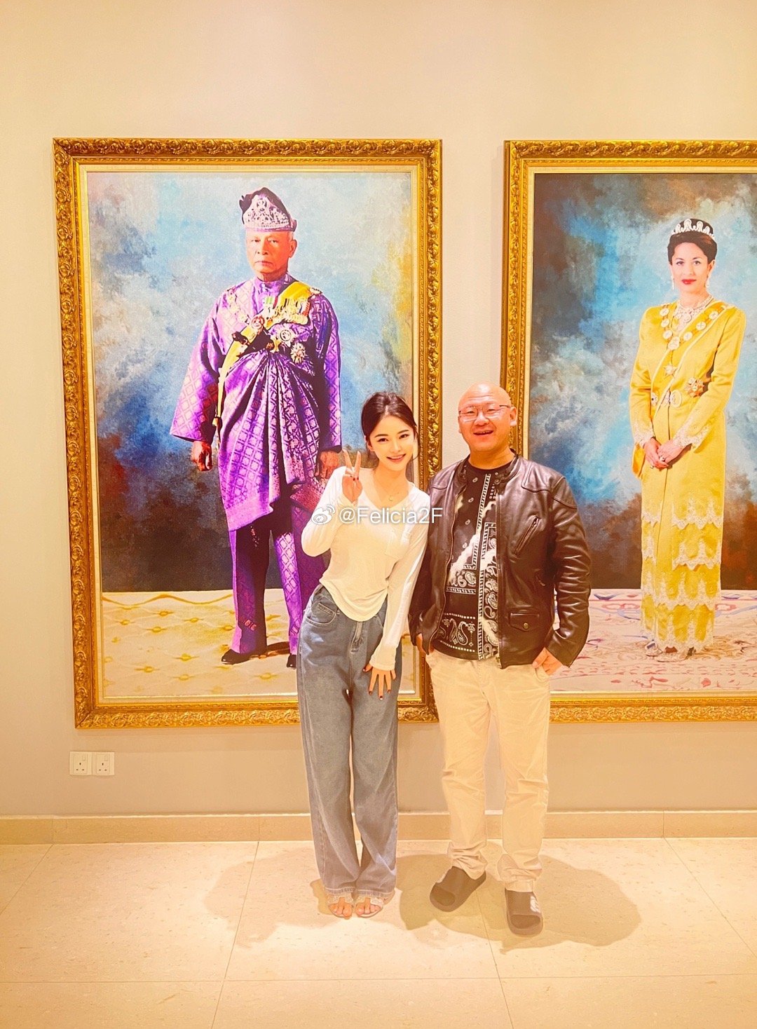应该不是只有我不认识他吧？  ​​​