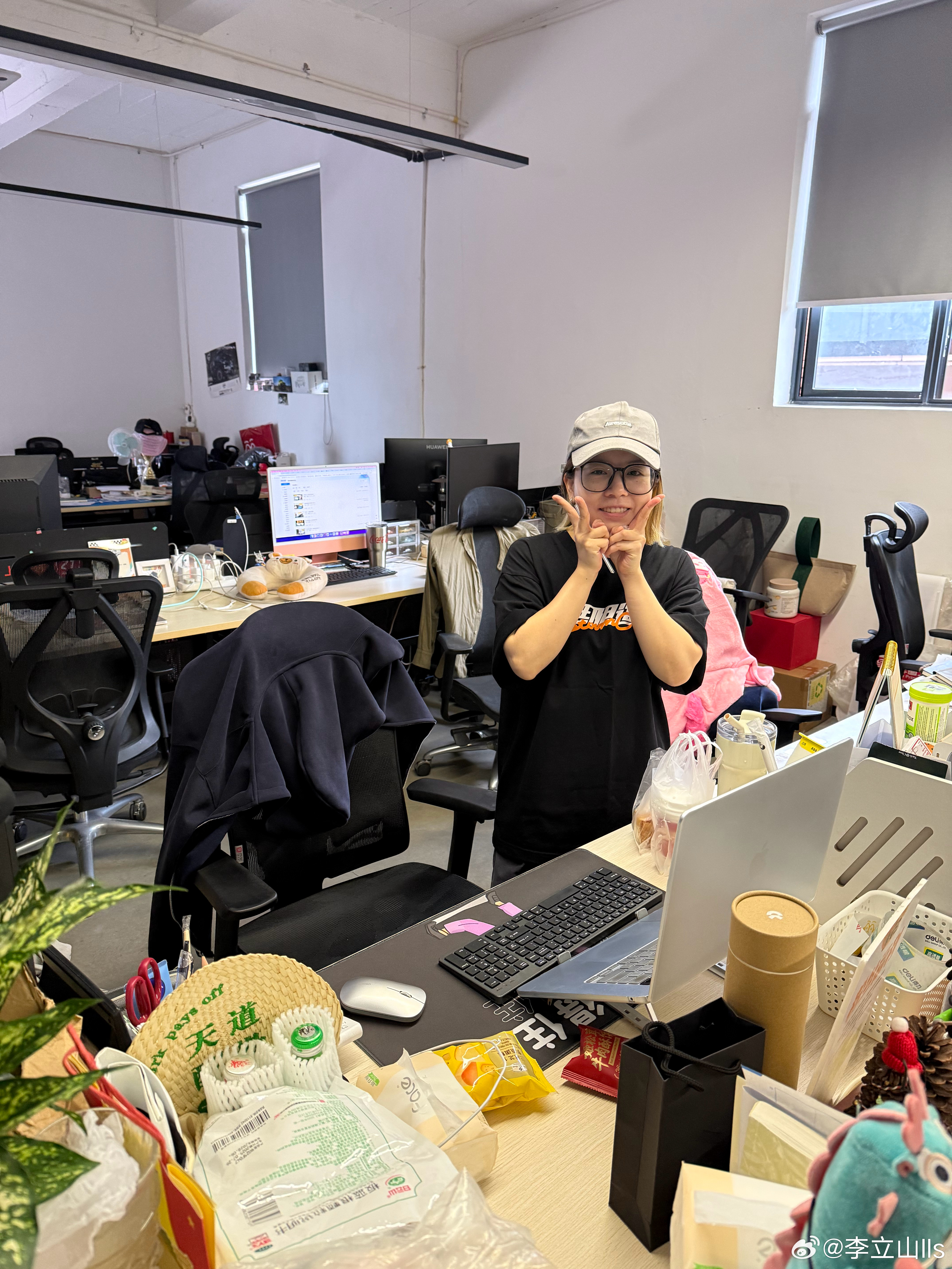 阿油真系勤力，提早上班！ 