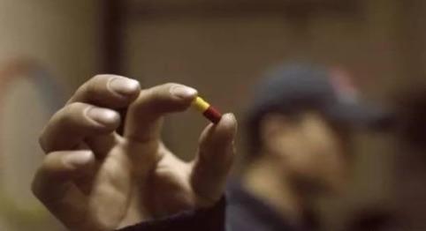 谁将50万中国人视作“耗材”？
当下，残害国人的黑手着实不少。网贷让众多人负债累