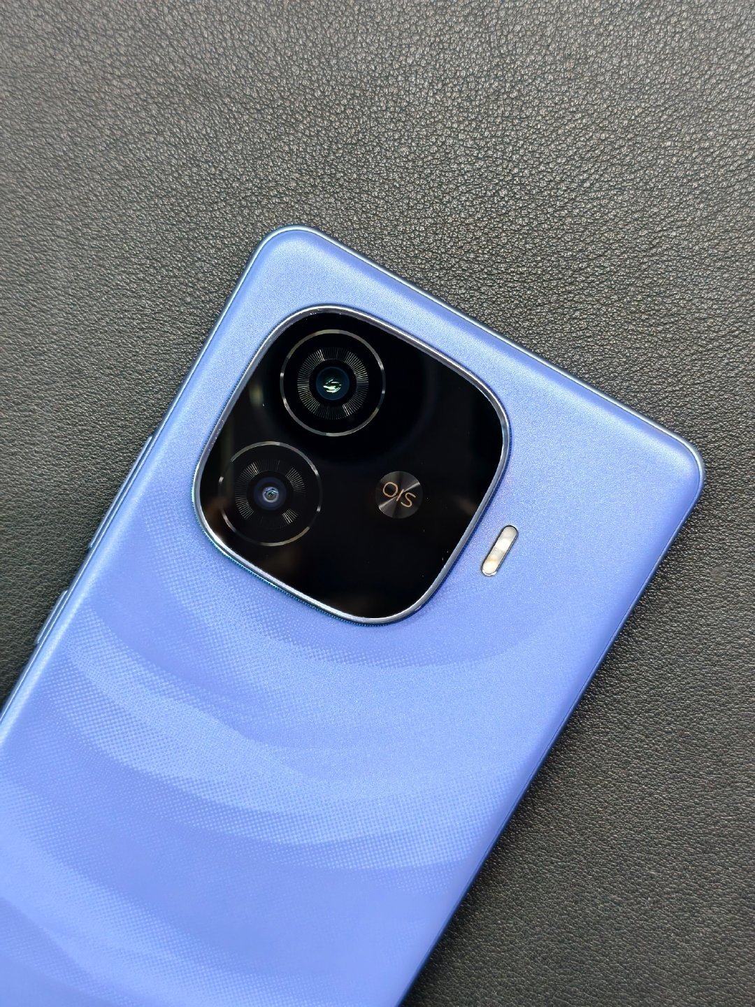 iQOO Z9 Turbo长续航版新配色真机图 