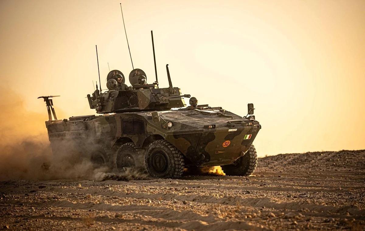 意大利陆军参加北约组织的军事演习
武器装备