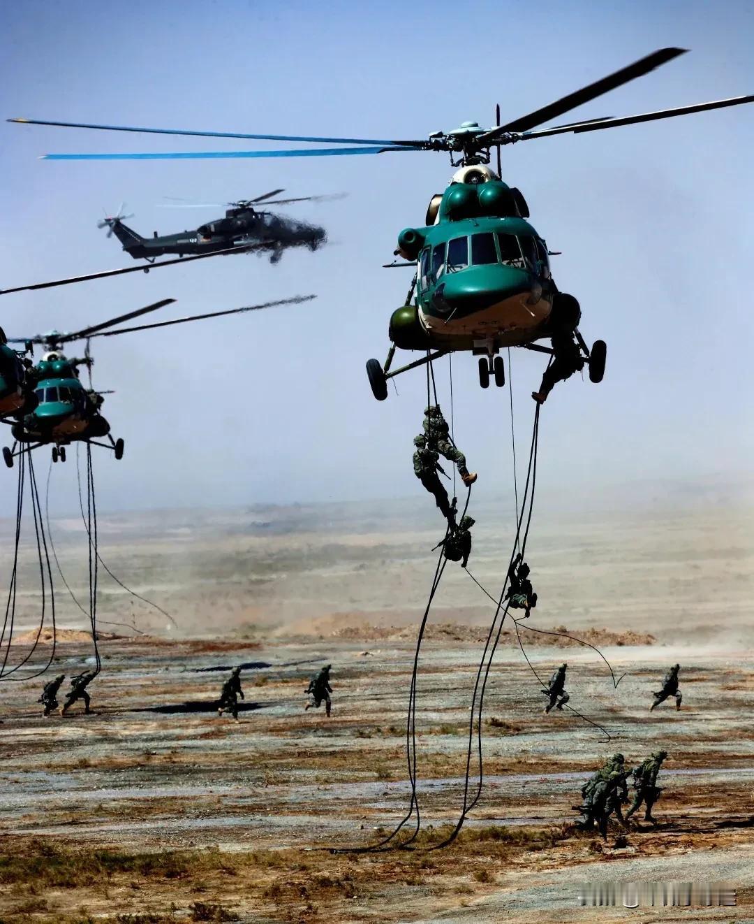 西方国家指责中国军费太高，那么为什么要加大军费呢？原因其实很简单：

1.过去我