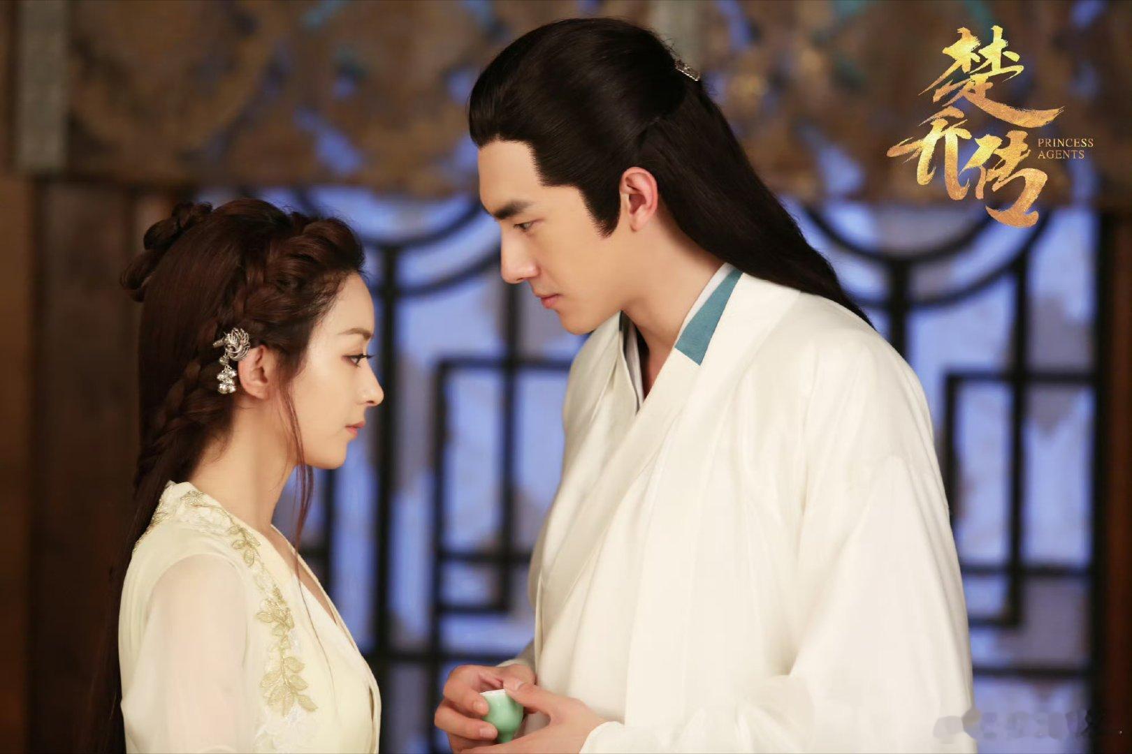 播的是冰湖重生火的是楚乔传楚乔传翻红是因为冰湖重生吗新剧开播带火经典老剧，《冰湖