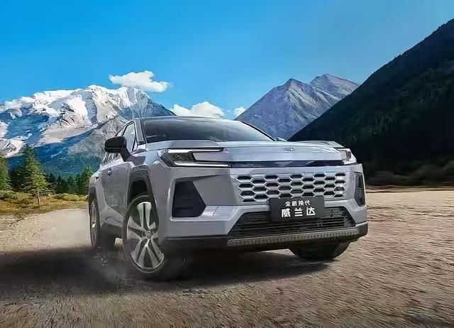 不得不说，丰田把中国消费者研究透了！
1.要体面：丰田凯美瑞。
2.要舒适：丰田