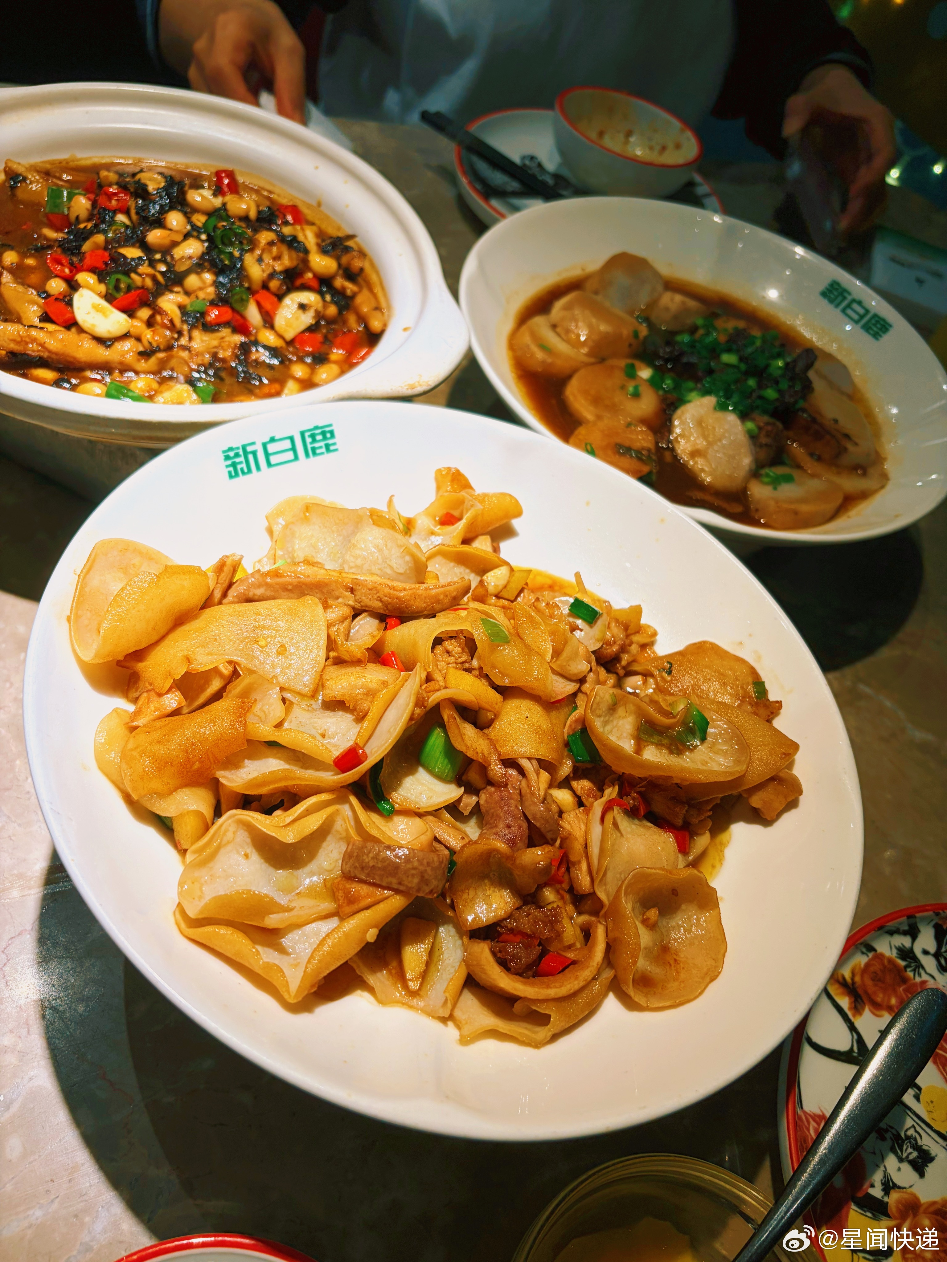 每日一餐分享晚上随便吃点，今天这个菜有点太咸了！ 杭州·杭州七堡花园城