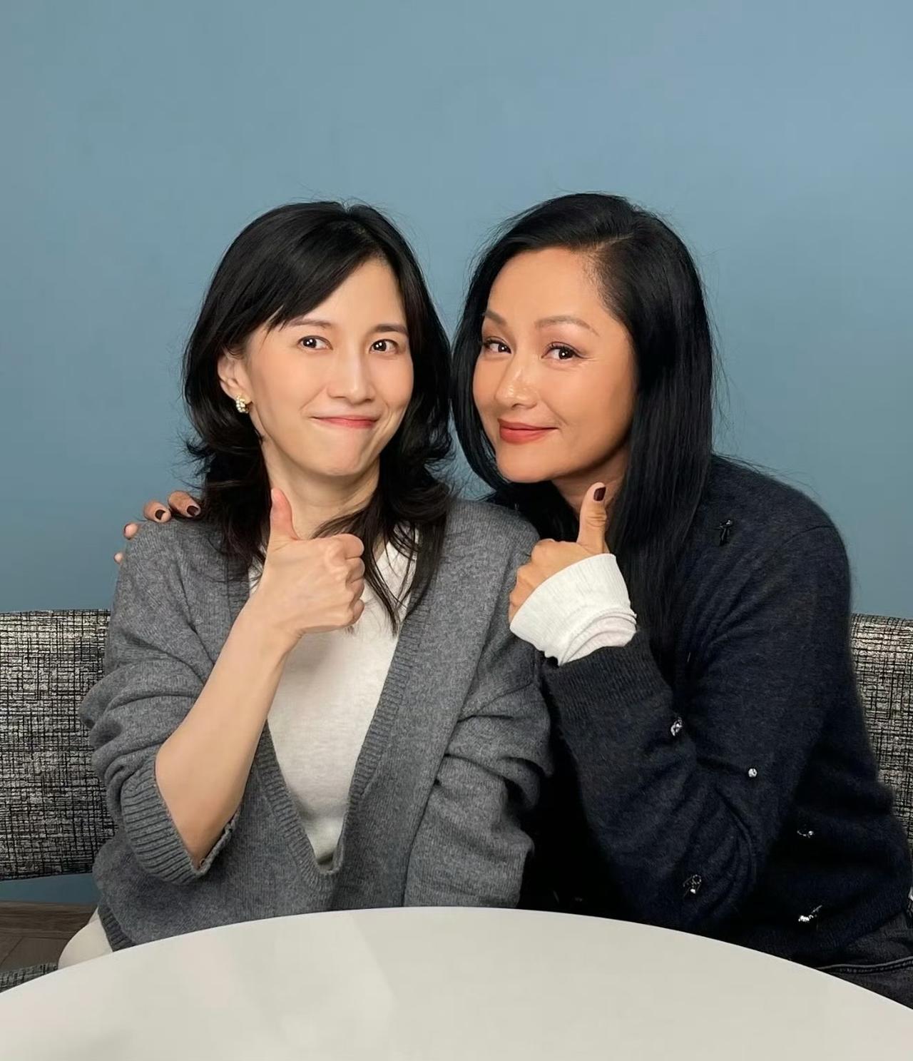 54岁瞿颖这次翻红了！主要是因为聪明接地气！
反内卷发言更是戳中打工人肺管子——