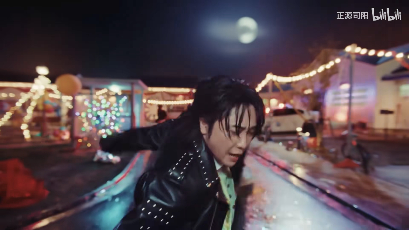 ……？啥抽象mv，撞人族是吧