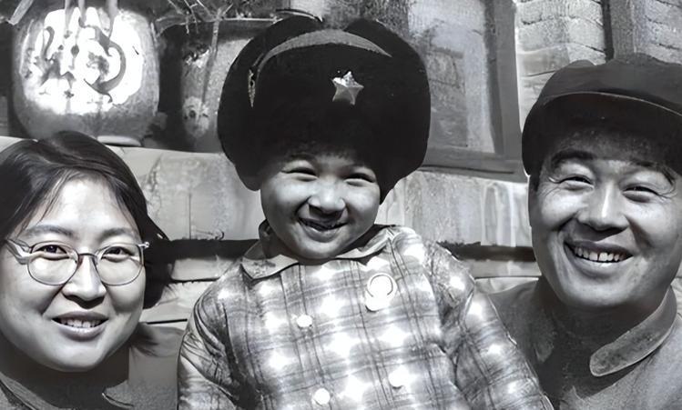 1999年，李敏病危。她的女儿瞒着母亲，直接向中央政府求助。中央政府迅速作出回应