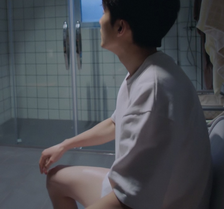 我冰压抑了...这个大腿为什么😰 