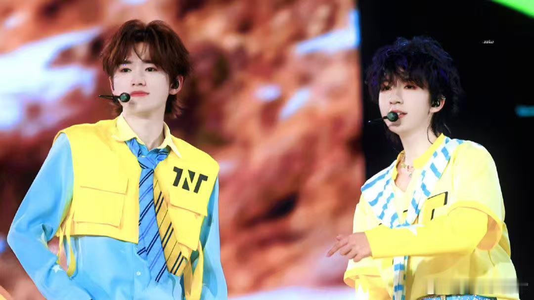 网传贺峻霖给宋亚轩的音综当主持 如果消息是真的那也太爽了，一个控场一个开嗓，节目